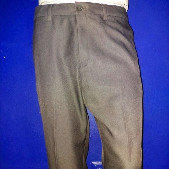 Haggar Classic Fit Grey Dress Pants 34W by 29L - Picture 1 of 5